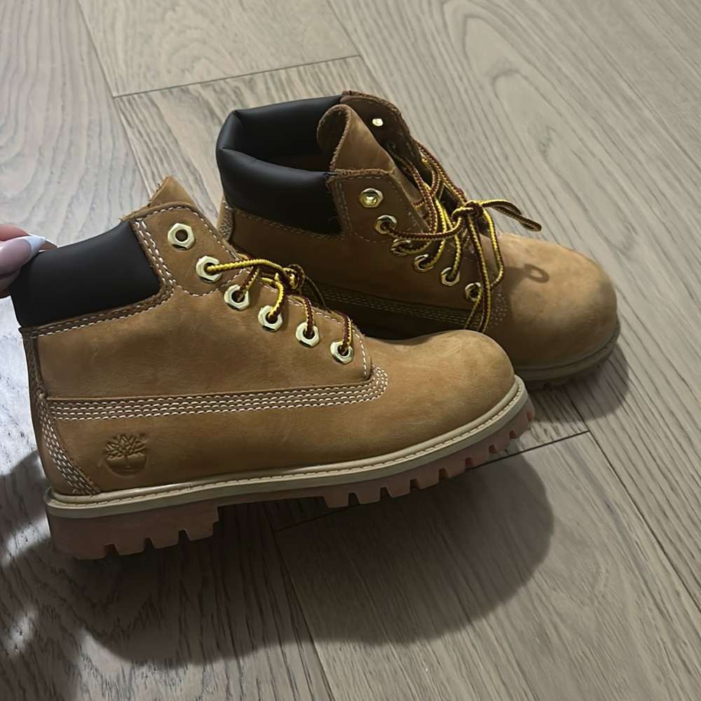 Kids timberland boots size 12